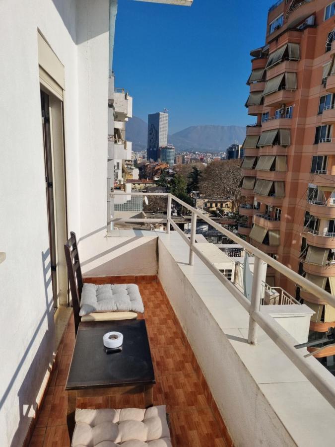 טיראנה Sky Apartament. Bllok District מראה חיצוני תמונה